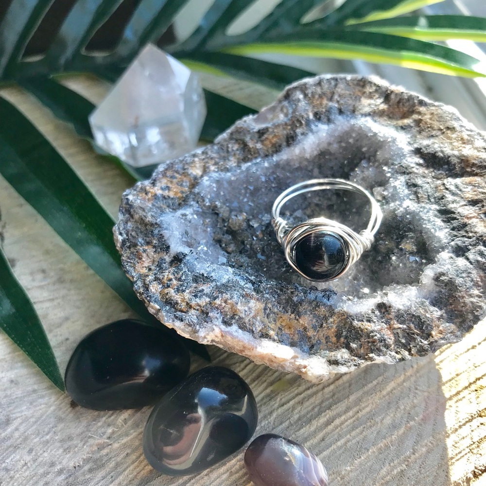 Elegant Silver and Black Stone Ring